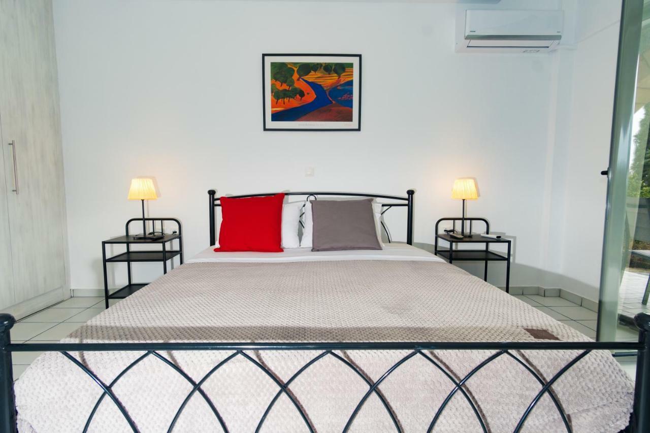Olympia Zervea Studios With Pool - Apartment Kardamyli Extérieur photo